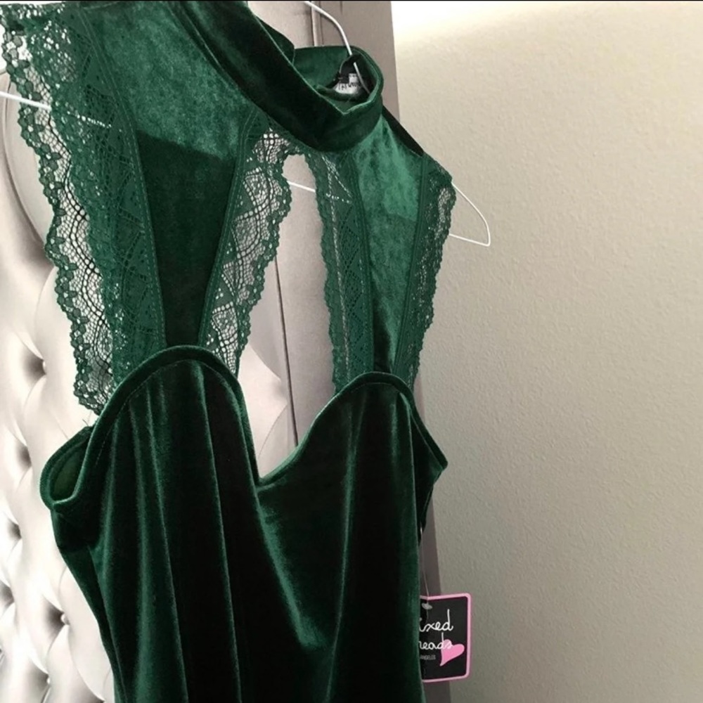 Elegant Green Lace Bodysuit